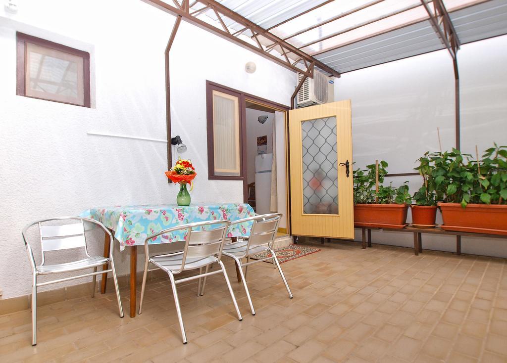 Apartments Branko 1348 Pula Exterior foto